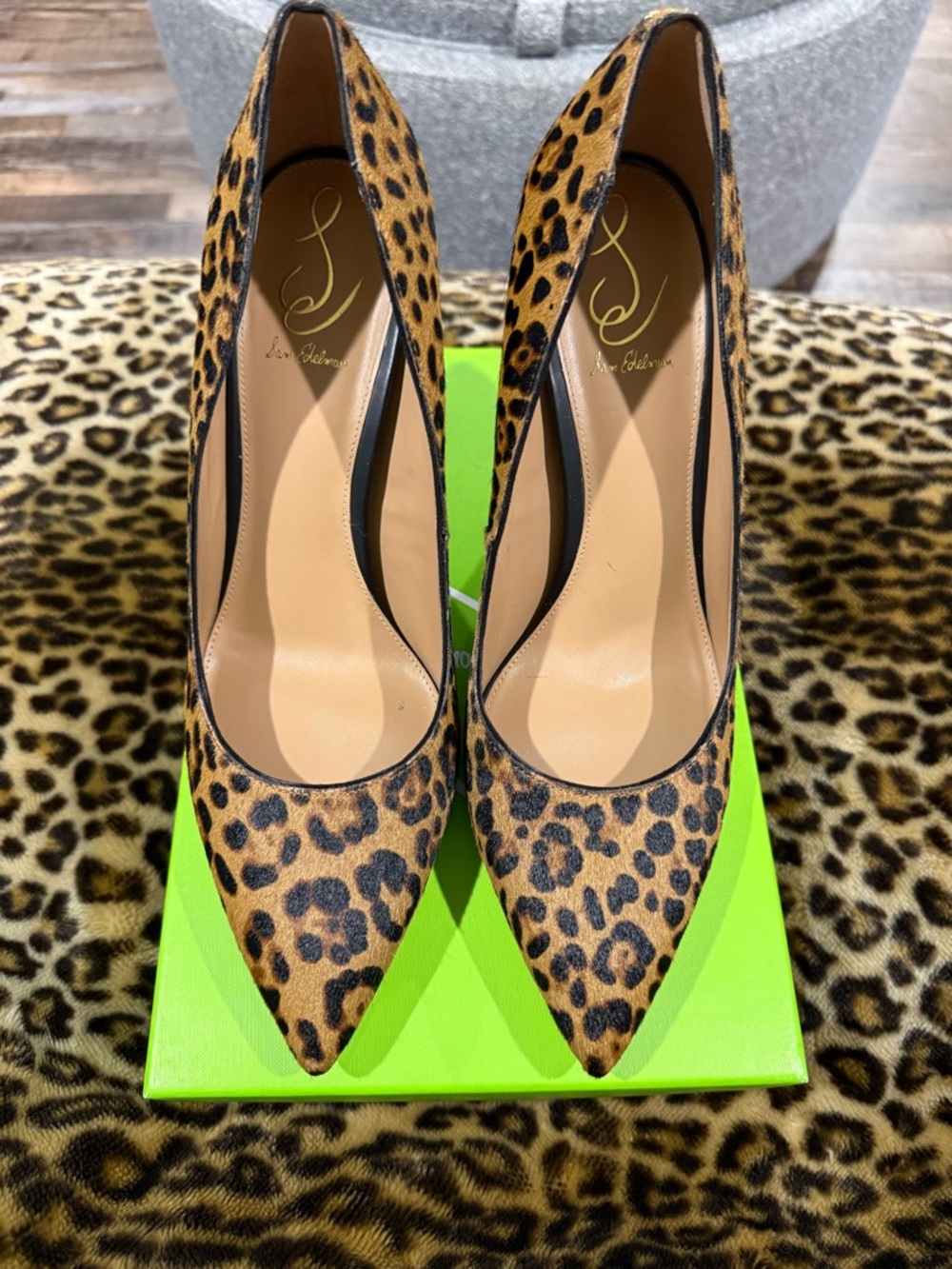 Sam Edelman Hazel Pointed Toe Pump - Picture 2 of 5